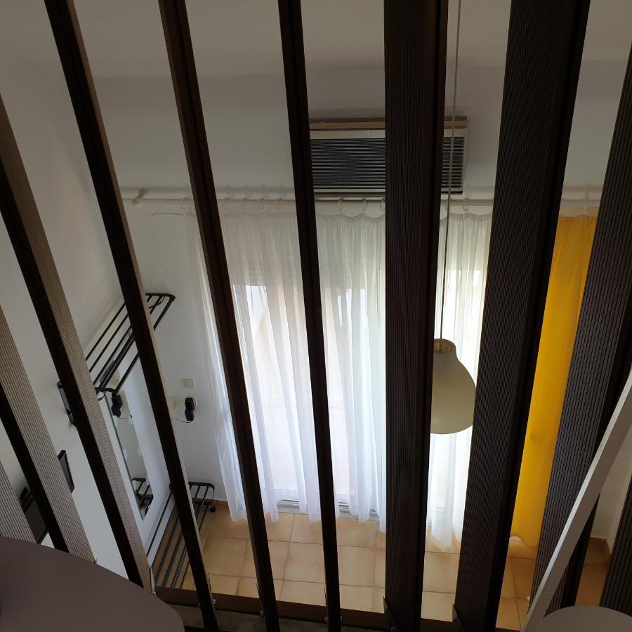 Amparoudes Apartment Kriopigi Bagian luar foto