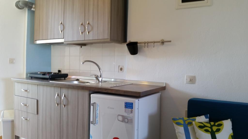 Amparoudes Apartment Kriopigi Ruang foto