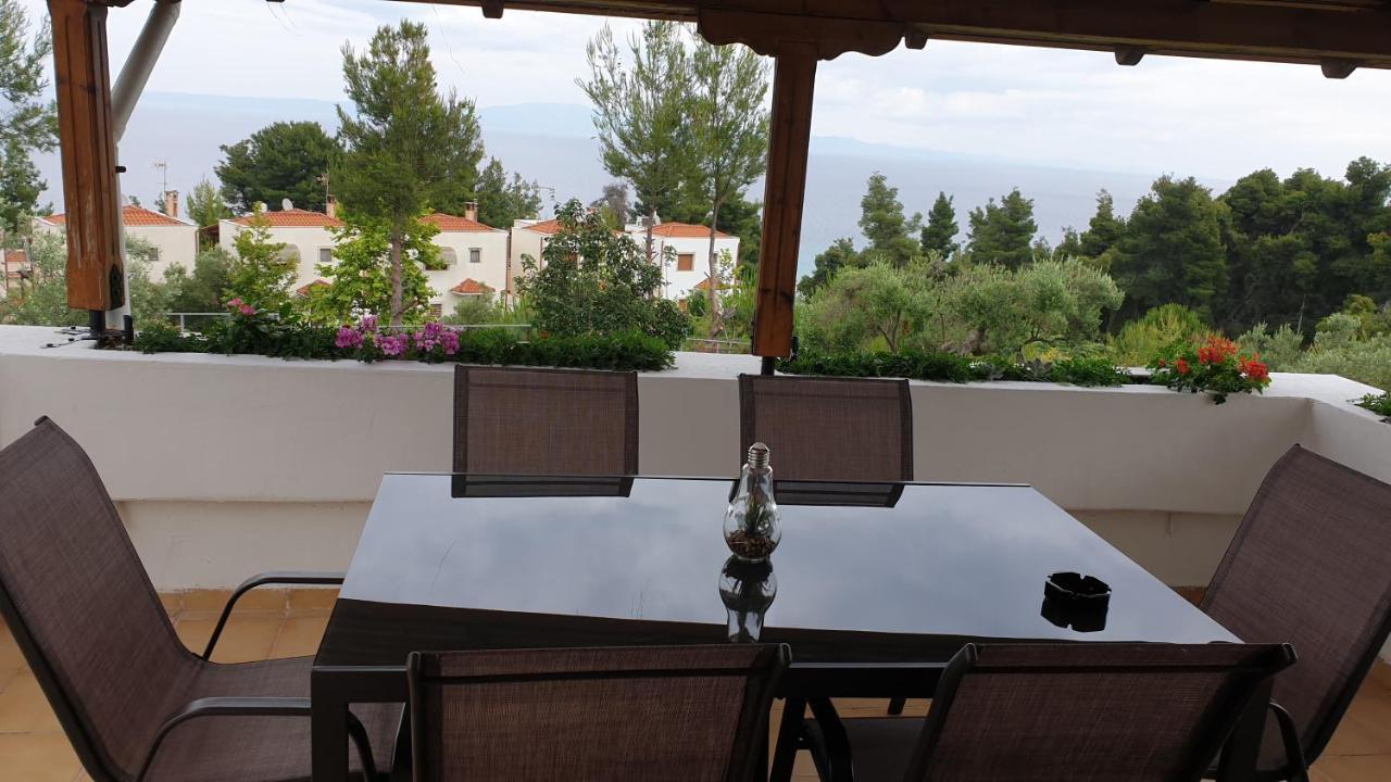 Amparoudes Apartment Kriopigi Bagian luar foto