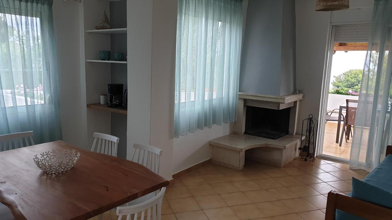 Amparoudes Apartment Kriopigi Bagian luar foto