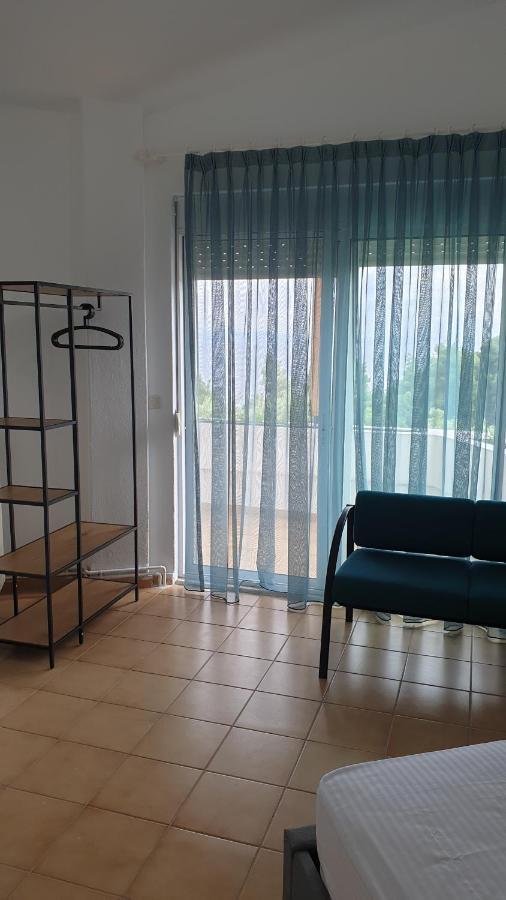Amparoudes Apartment Kriopigi Bagian luar foto