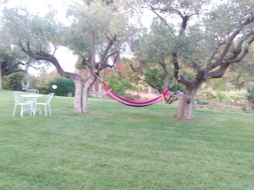 Amparoudes Apartment Kriopigi Bagian luar foto