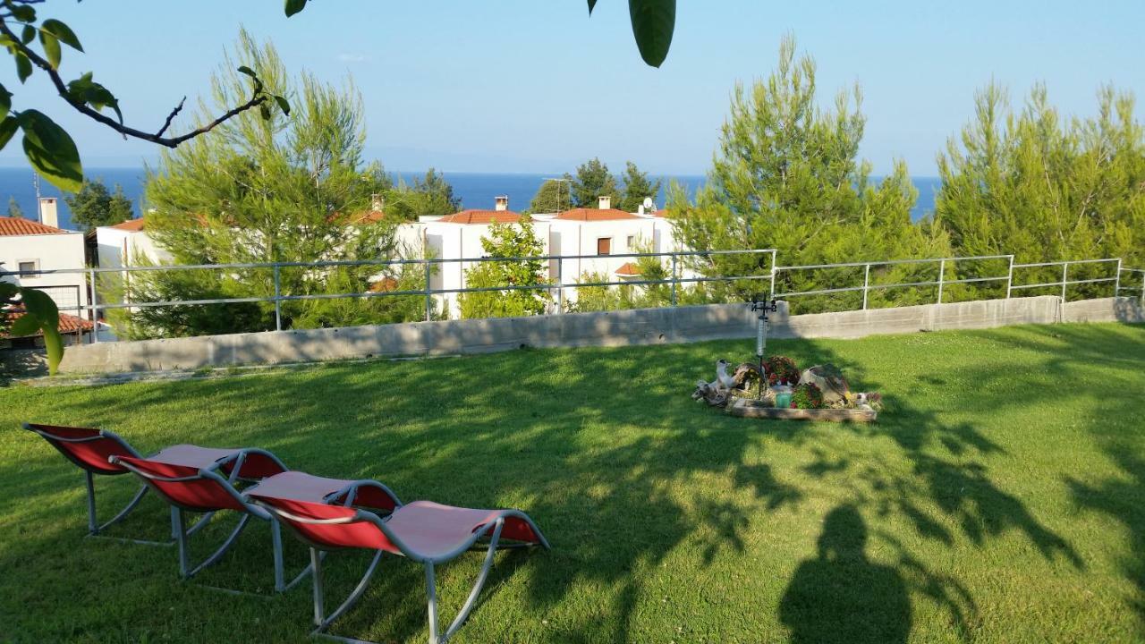 Amparoudes Apartment Kriopigi Bagian luar foto