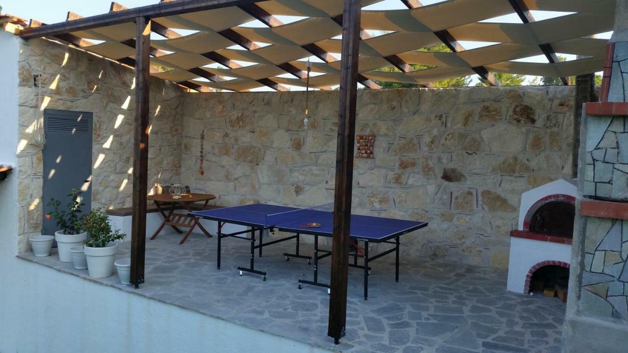 Amparoudes Apartment Kriopigi Bagian luar foto